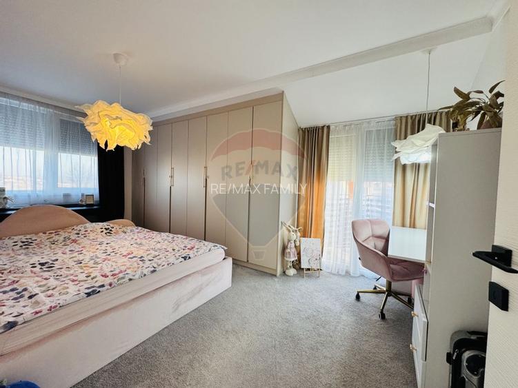 Casă / Vilă 5 camere,piscina Cart.Orizont 2 zona Metropolitana Oradea - 17