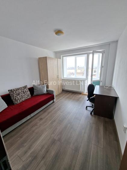 Inchiriez ap 3 camere zona Saturn disponibil imediat - 4