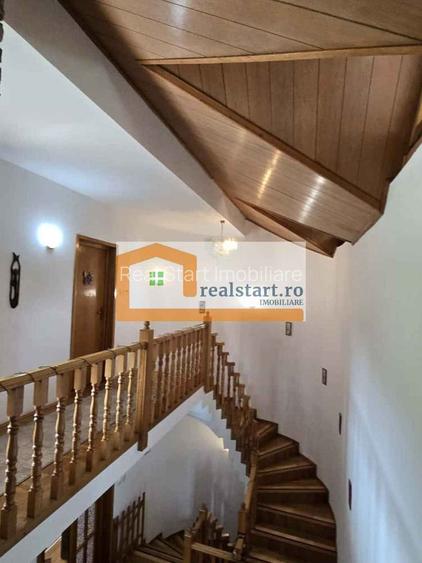 Vedere padure, panouri solare si fotovoltaice, pompa de caldura,  semineu - 27