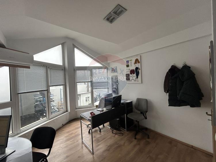 Spațiu comercial 90/180mp de închiriat cu front la Bd. Independentei - 11