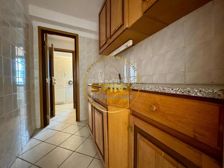 Spatiu birou 6 incaperi Unirii - metrou Unirii  - 8