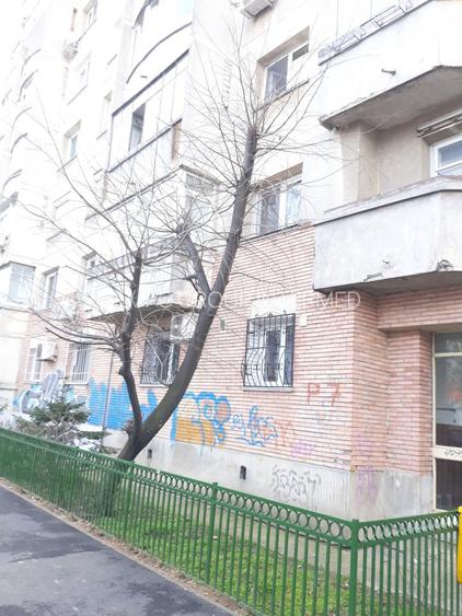 Panduri- garsoniera cocheta la cinci minute de metrou!! - 8