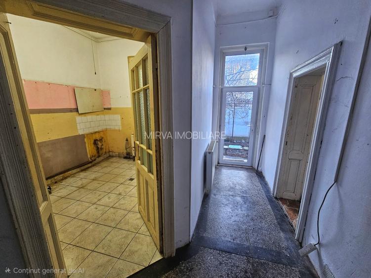 Casă cu arhitectură interbelică, 5 camere, teren 409 mp – Central - 32