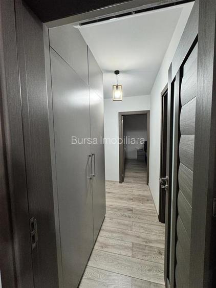 Apartament 3 camere,renovat si mobilat moder, etaj 1,  Stefan cel Mare - 15