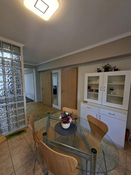 Apartament 3 camere zona Iulius Mall