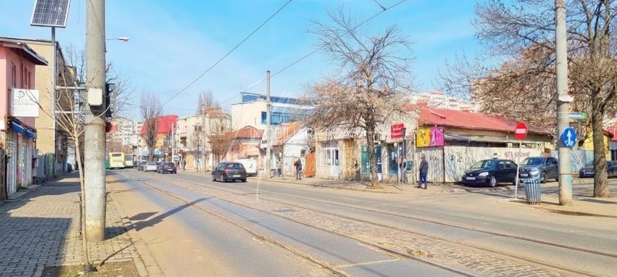 SPATIU COMERCIAL STRADAL 108 mp STR. MAICA DOMNULUI NR. 41 / B-DUL LACUL TEI! - 21