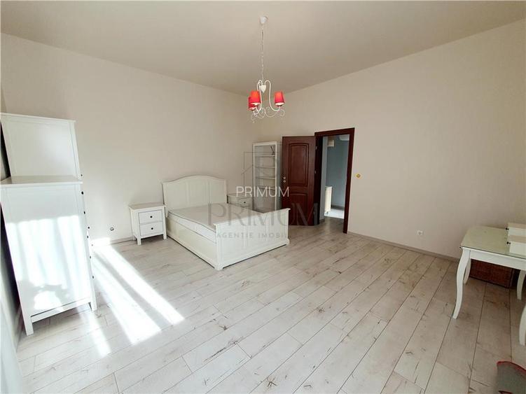 MEDICINA - 3 CAM - SPATIOS - GARAJ IN CF - BOXA - CENTRALA PROPRIE/AC - ZONA SUP - 10
