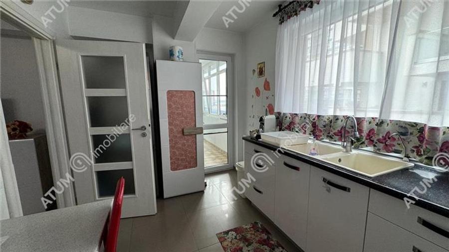 Apartament 4 camere 102 mp etaj 3 Doamna Stanca