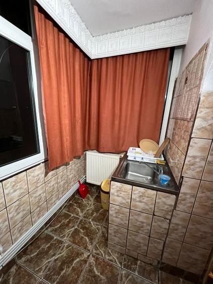 Propietar vând apartament 2 camere Mărăcineni, Argeș