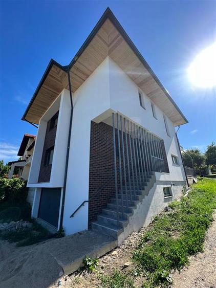 Casa Individuala S + P + Et ,situata in cartierul Borhanci !