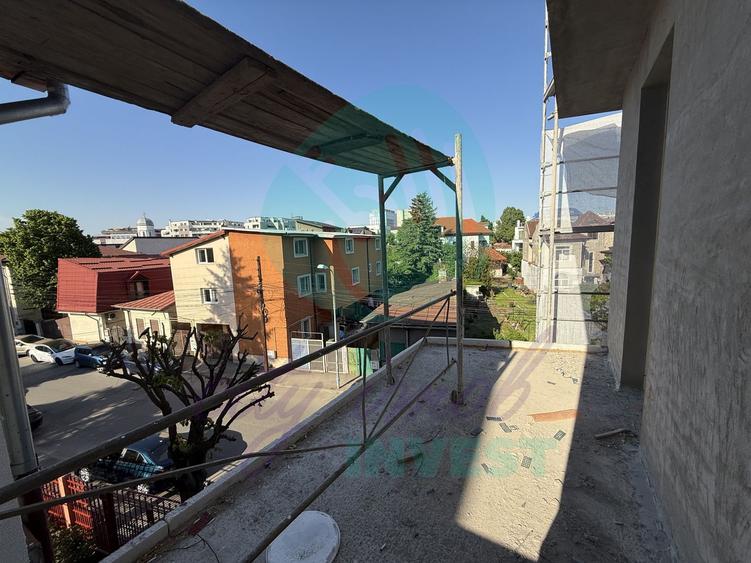 Bloc NOU langa parc si metrou cu loc de parcare si boxa