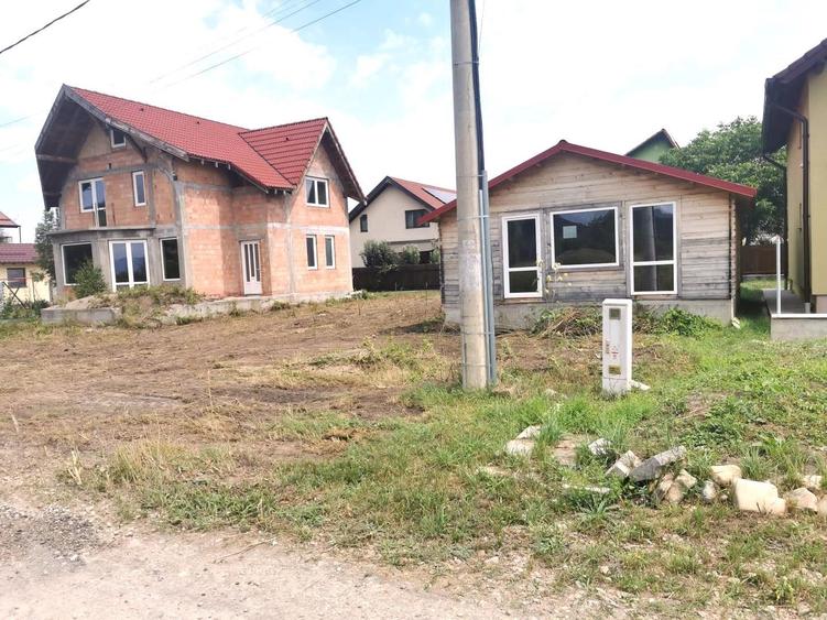 Casă la roșu de vânzare în Hărman, Cartierul Tineretului
