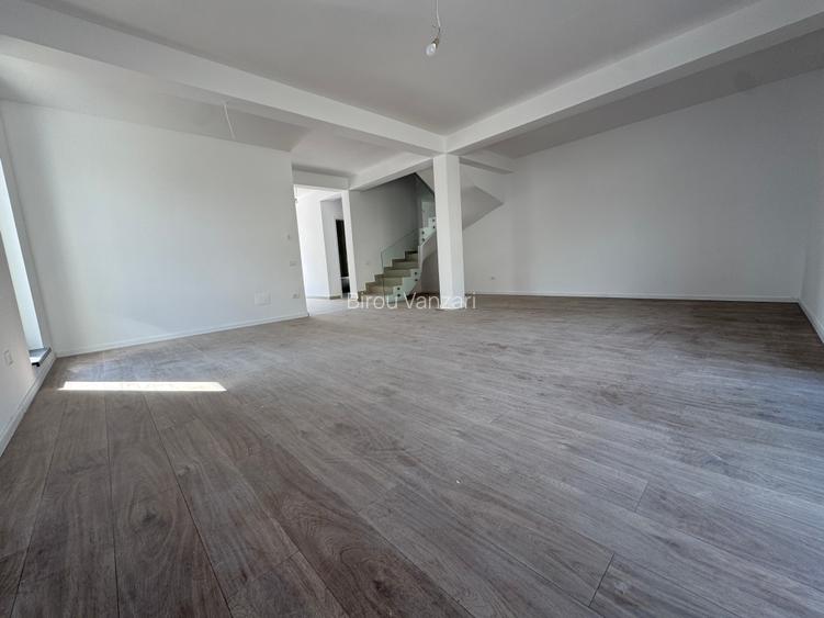 Casa Vila P+1+M - 12