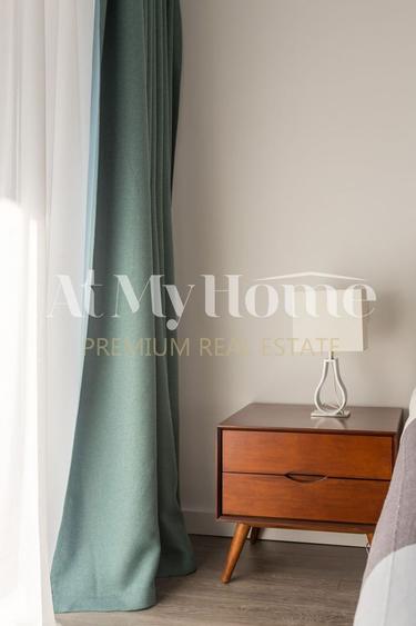 Apartament NOU ultracentral cu 2 camere, complet mobilat, terasa 15mp, 2 bai