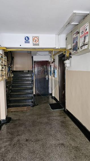 Apartament cu 2 camere de vânzare în zona Maratei