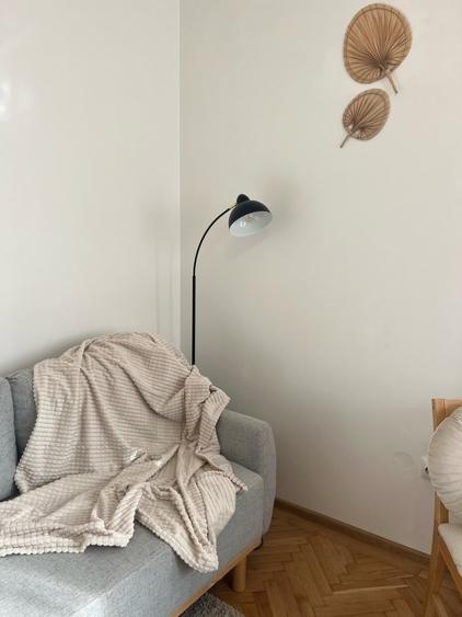 Garsoniera de inchiriat renovata cu balcon Mosilor -Universitate - Mantuleasa
