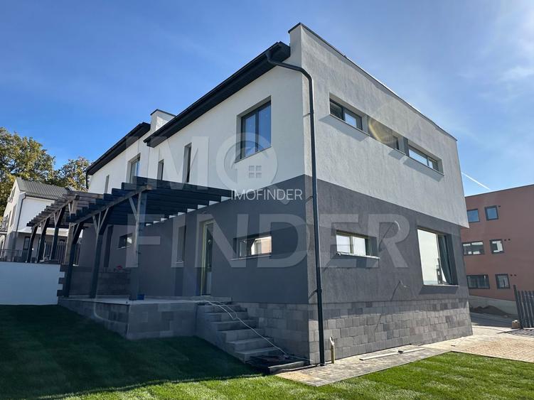 Casă tip duplex cu 4 camere în Iris, Cluj-Napoca, aproape de facilități