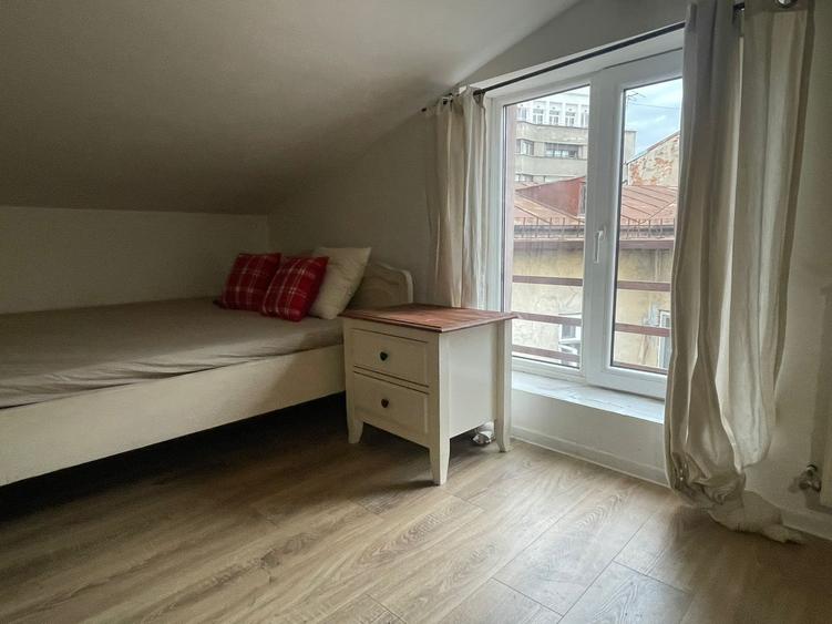Apartament tip duplex cu centrala proprie la Cismigiu