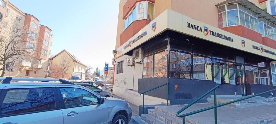 Spatiu comercial -85mp-Harmanului - 2