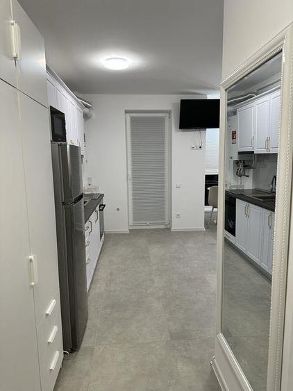 Studio nou - de INCHIRIAT cu loc de parcare