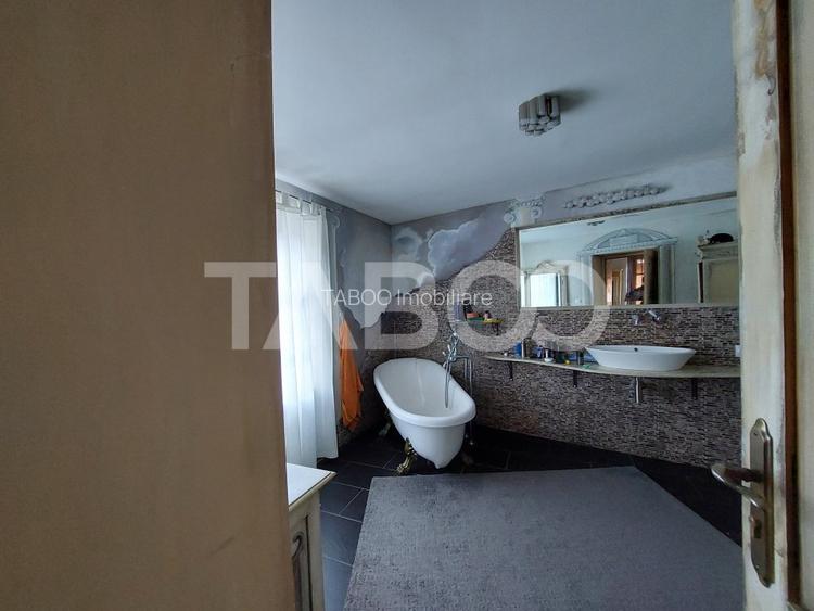 Casa saseasca P+1E+M 216 mpu curte libera 175 mp Cisnadioara - 9