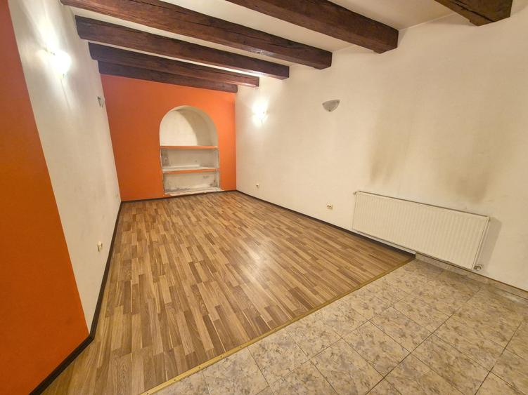 Vanzare apartament 2 camere in casa Centrul Istoric la 2 min de Piata Sfatului