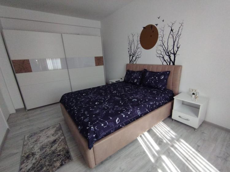 Mamaia nord-apartament 2 camere decomandat