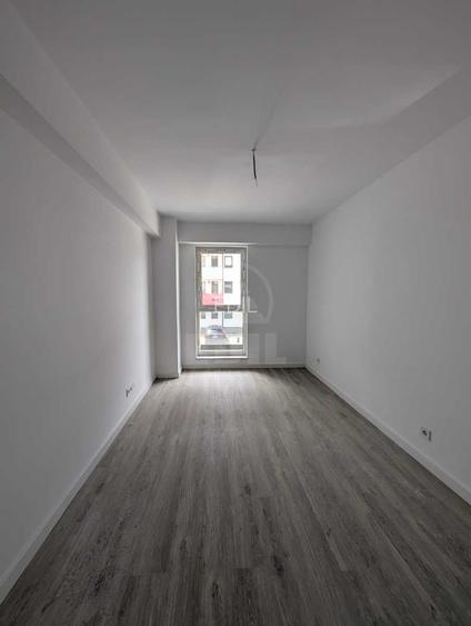 Apartament 3 camere,finisat,zona Tineretului,etaj 1 - 5