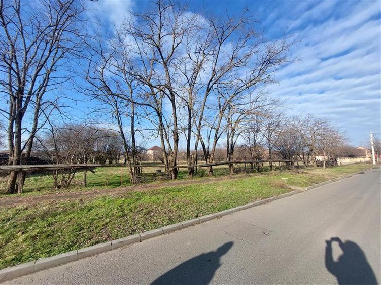 Teren pentru dezvoltare rezidentiala sau pentru spatiu comercial in Gai