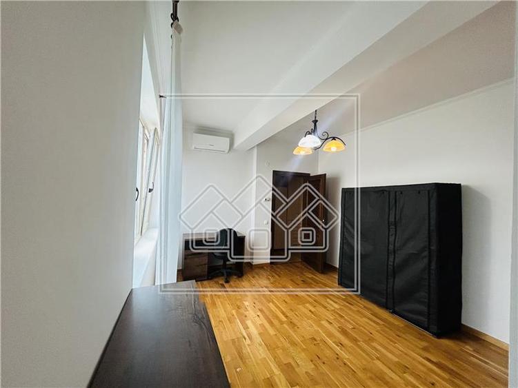 Penthouse spatios si modern, 160 mp utili + terasa spectaculoasa