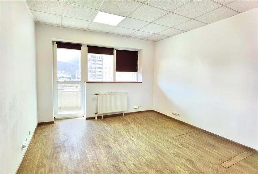 Spatiu de birouri luminos Centru Civic