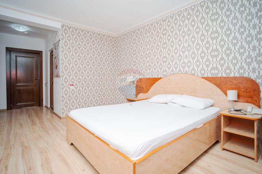 Oportunitate: Hotel cu 24 Camere de Vânzare/Inchiriere - Centru Bârlad