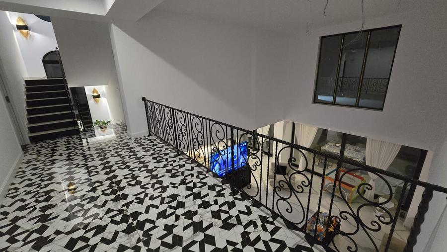 Casă 7 camere | 600 mp utili | 1.500 mp teren | Amber Gardens