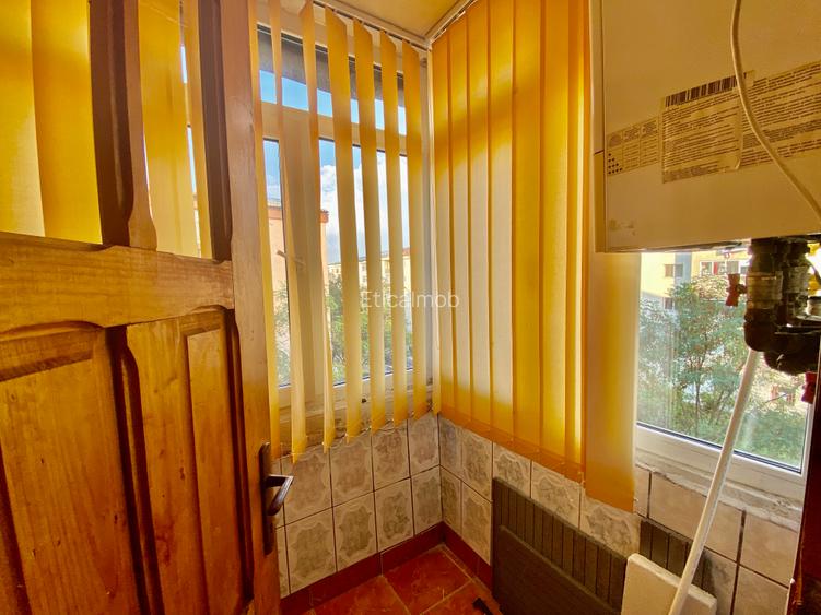 Apartament 3 Camere Decomandat de Închiriat – Micro 12, Târgoviște - 7