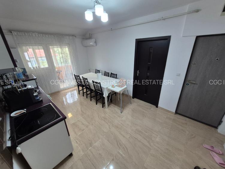 2 Cam--5 Min Iulius Town-Mobilat-Utilat-Centrala-57MP-85.000 Euro! Negociabil ! - 4