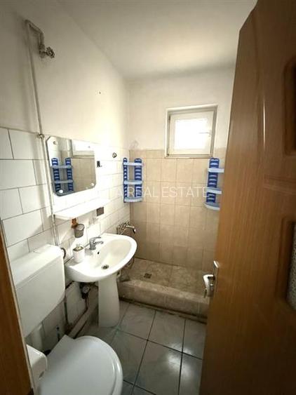 Apartament 2 camere, etaj 1, centrala proprie. Zona Sacele - 4