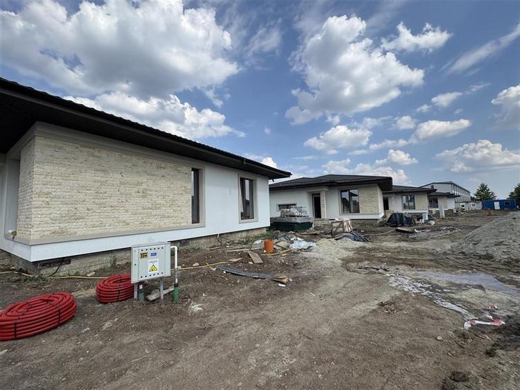 VANZARE VILA PRELUNGIREA GHENCEA - BRAGADIRU SECTOR 6