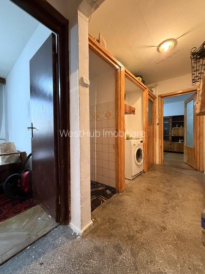 Apartament 3 camere, 50 mp utili, etaj 3, zona Dacia - 9