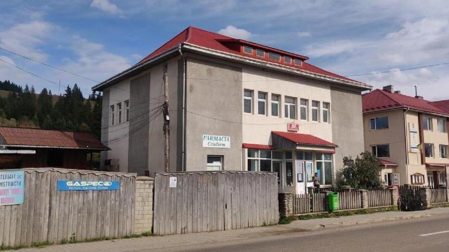Cladire comerciala 448 mp + Teren 500 mp, Vatra Moldovitei, Suceava