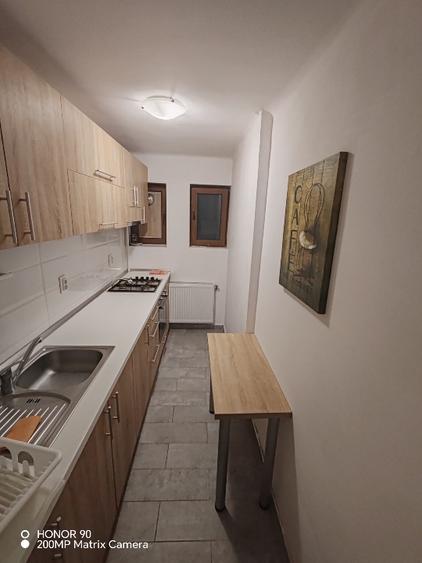 Demisol 2 camere – proprietar | Centrală proprie | 2 băi | Bucătărie separată