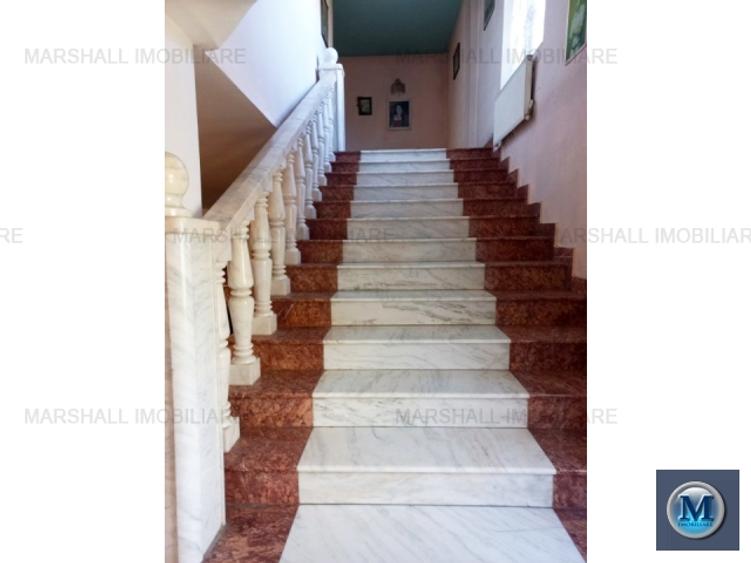 Vila cu 7 camere de vanzare, zona Marasesti, 330.96 mp #15949