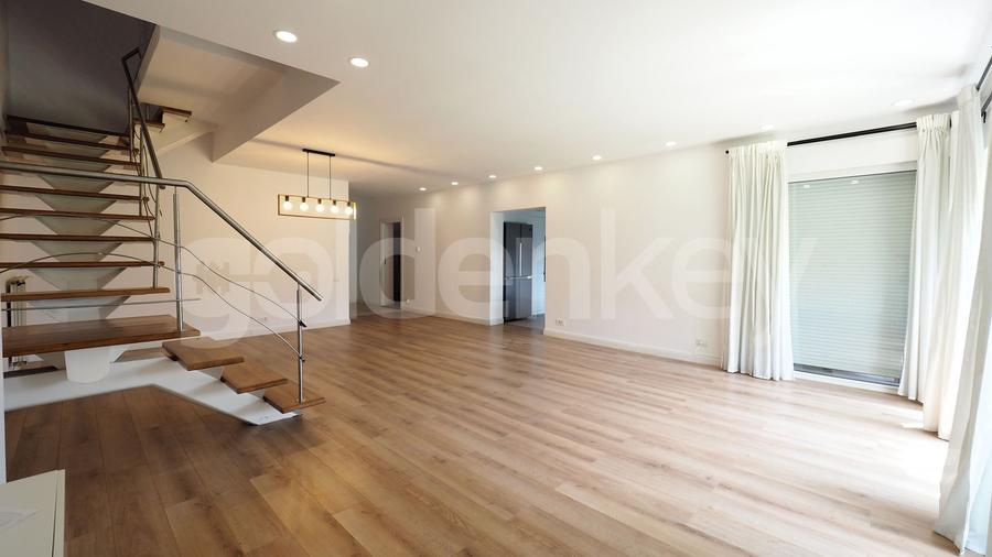 Vila renovata cu 7 camere | piscina comuna | Scoala Americana