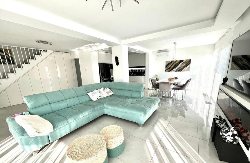 Casă Modernă 5 Camere | Panouri Solare 15kW | Teren Generos 780mp | Acces Rapid