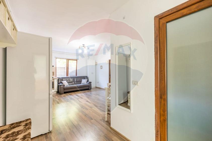 Apartament cu 3 camere de inchiriat in bloc nou + loc de parcare