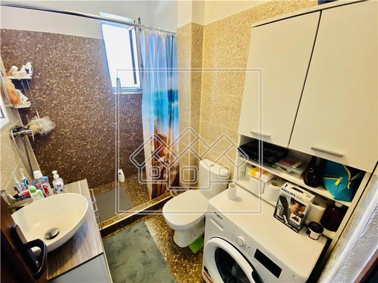 Ap. cu 3 camere cu gradina, situat in zona Calea Surii Mici