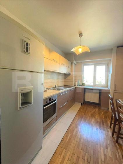 Apartament 3 camere, decomandat, 80 mp, balcon, Piata Cipariu