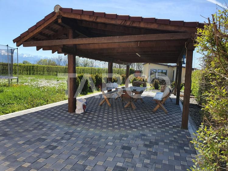 Casa la 5 minute de Fagaras Ultramoderna 300 mp utili la cheie