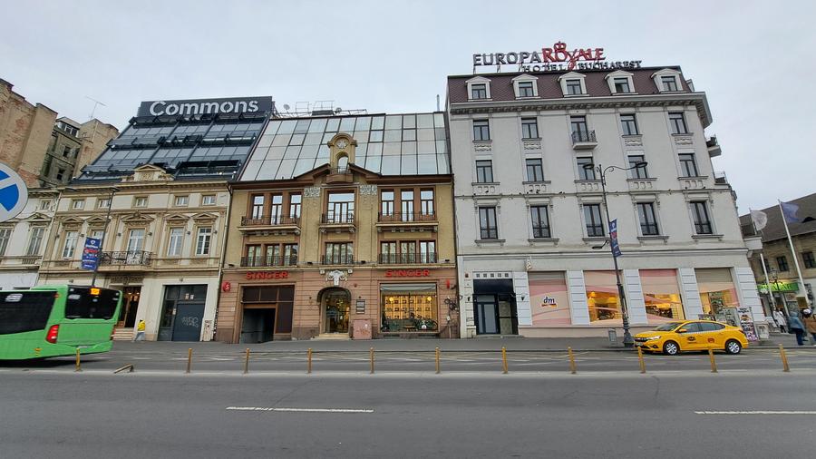 SPATIU COMERCIAL STRADAL ULTRACENTRAL CU VITRINA CU EXPUNERE STRADALA SI VAD