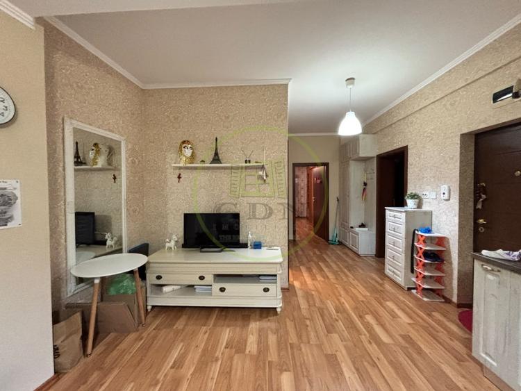 Apartament 3 camere, 78 mp, open space, Calea Severinului, zona Supeco