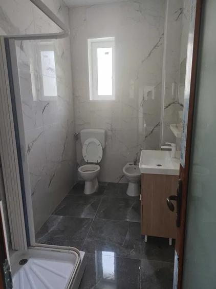 Spatiu in Vila de inchiriat , zona Centrala , 300 mp, 7 Parcari
